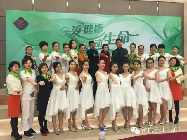 李橋博士帶領盛世集團精英團隊與歌蒂梵團隊合影 李橋博士帶領盛世集團精英團隊與歌蒂梵團隊合影